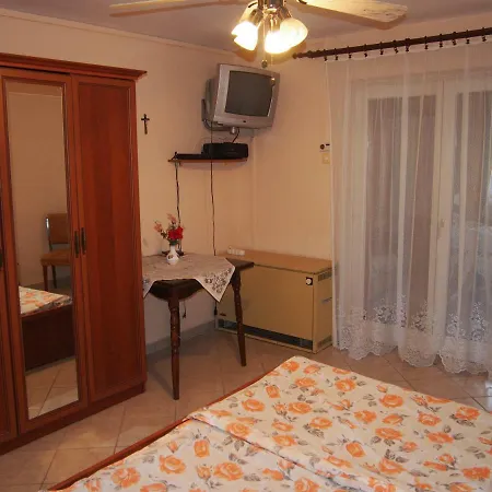 Melinda Apartman